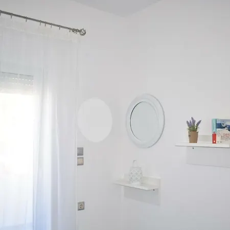 Levande With Private Parking Афанту