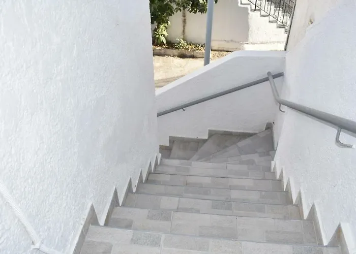 Levande With Private Parking